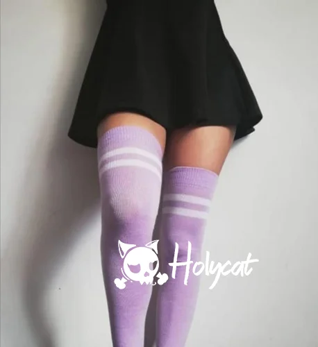 Medias Bucaneras Lila con Rayas